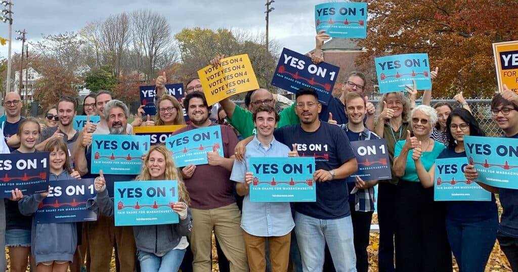 Yes on 1 supporters rally